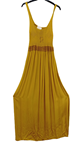 Vestido de verano de tirantes y color mostaza.