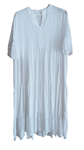 Vestido largo de manga corta con encajes