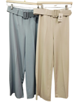 Pantalon liso con cinturon