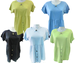 Blusa y camiseta, con botones al final. Colores lisos