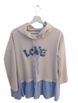 Sudadera mujer con faldón y palabra "LOVE"