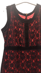 Vestido corto con encajes