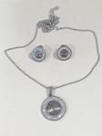 Juego de collar y pendientes de acero con detalle piedrecitas brillantitos