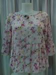 Blusa estampada rosa, manga tres cuartos, amplia tres cuartos