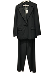Traje de chaqueta y pantalon negro
