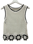 Chaleco camiseta punto Croché blanco y flores negras