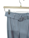 Pantalon liso con cinturon