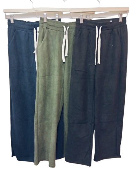 Pantalon de algodon pana y bolsillos laterales
