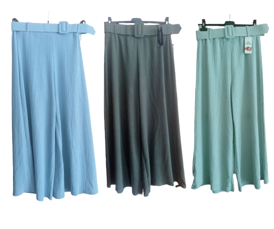Pantalon tipo palazzo con cinturon a juego