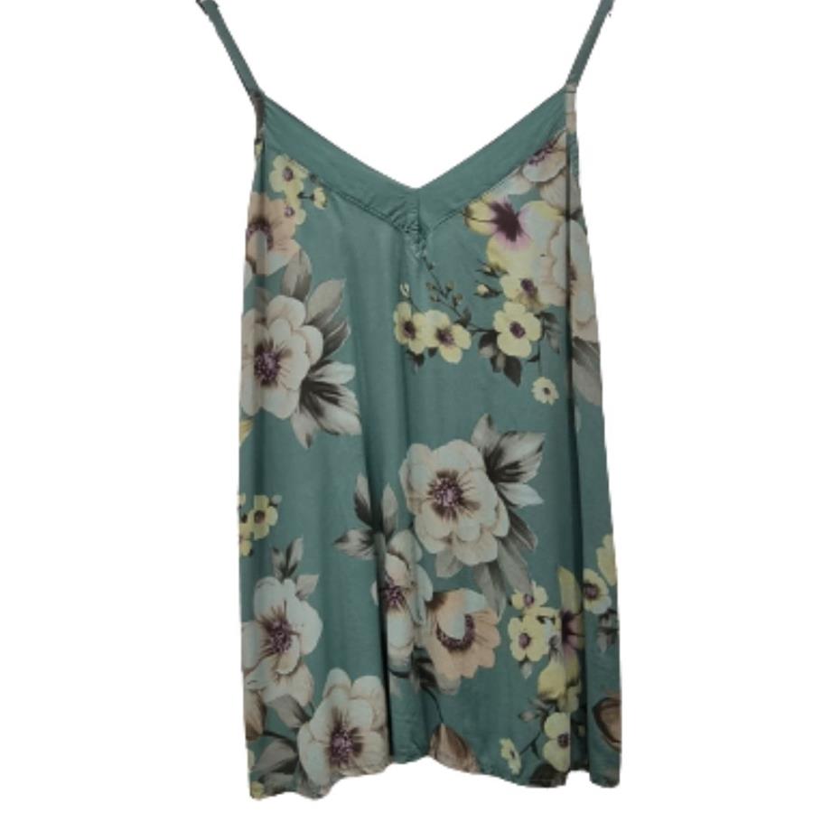 Blusa inspiración camiseta lencera, estampada