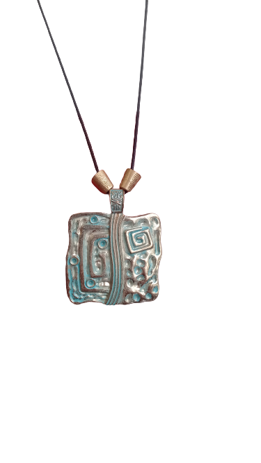 Collar Escudo