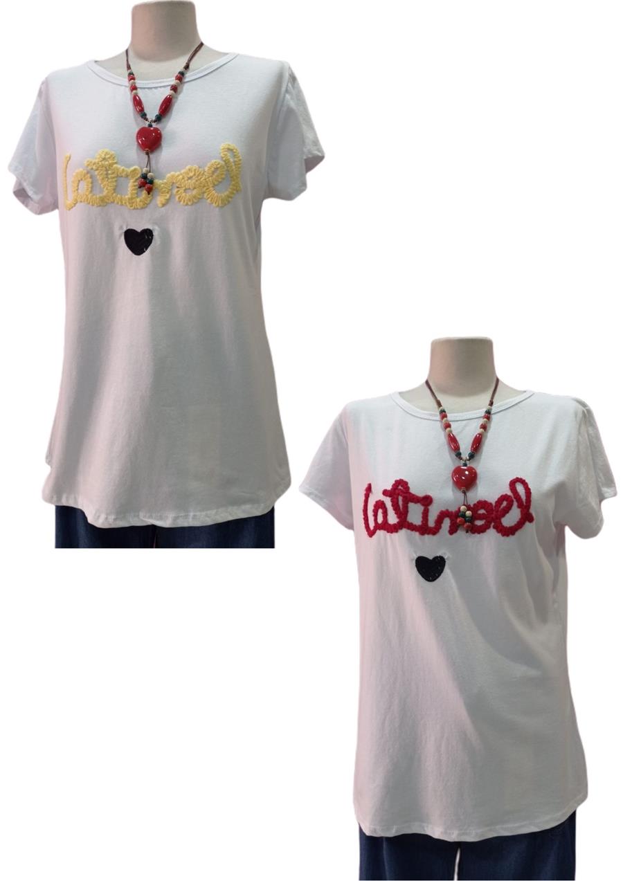 Camiseta blanca básica, manga corta, con "latino" bordado