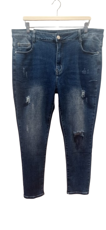 Pantalones vaqueros con rotos.
