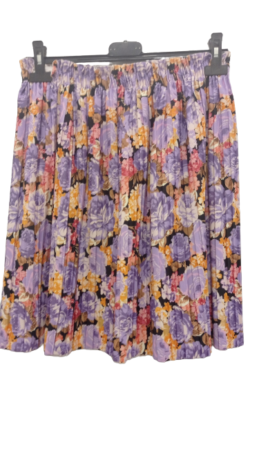 Falda plisada de flores lilas