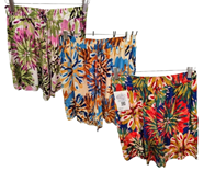 Short mujer amplio, estampado flores "Flora" | 25-11-007-49-878 | Ropa y complementos para todas, tallas grandes, moda casual, elegante y cómoda.