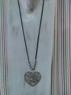 Collar largo, corazón filigrana | 108191 | Ropa y complementos para todas, tallas grandes, moda casual, elegante y cómoda.