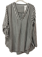 Blusa de manga recogida en rayas verticales | 63-3-082-1-1990 | Ropa y complementos para todas, tallas grandes, moda casual, elegante y cómoda.