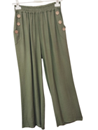 Pantalones de verano con botones decorando los bolsillos | 63-7-017-82-1990 | Ropa y complementos para todas, tallas grandes, moda casual, elegante y cómoda.