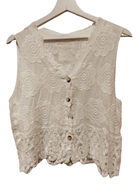 Chaleco corto de Gasa en blanco. ganchllo y bordados "Vintage" | 59-53-020-42-1799 | Ropa y complementos para todas, tallas grandes, moda casual, elegante y cómoda.