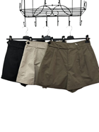 Pantalon corto con bolsillos "Elegance" | 70-11-014-3-2090 | Ropa y complementos para todas, tallas grandes, moda casual, elegante y cómoda.