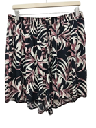 Pantalones cortos "Hojas palmeras" | 253124 | Ropa y complementos para todas, tallas grandes, moda casual, elegante y cómoda.