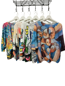 Jersey manga corta tipo murcielasgo estampado dibujos | 55-6-078-13-1690 | Ropa y complementos para todas, tallas grandes, moda casual, elegante y cómoda.