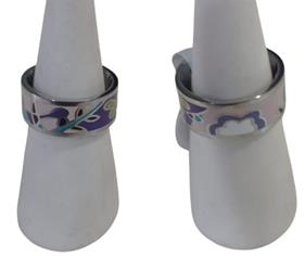 Anillo para mujer de acero con esmalte en tonos violetas | 108374-6 | Ropa y complementos para todas, tallas grandes, moda casual, elegante y cómoda.