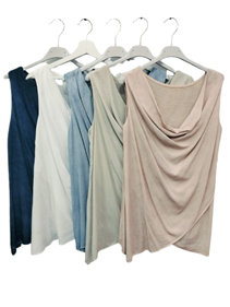 Blusa sin mangas cuello holgado en V con ondas | 58-3-086-81-1790 | Ropa y complementos para todas, tallas grandes, moda casual, elegante y cómoda.