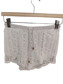 Short punto croche caladito blanco roto | 59-11-004-43-1799 | Ropa y complementos para todas, tallas grandes, moda casual, elegante y cómoda.