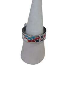 Anillo para mujer de acero y esmalte con distintos colores a modo de trencadis | 108374-7 | Ropa y complementos para todas, tallas grandes, moda casual, elegante y cómoda.