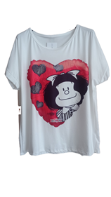 Camiseta Corazon de Mafalda | 48-2-021-1-1490 | Ropa y complementos para todas, tallas grandes, moda casual, elegante y cómoda.