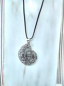 Collar "Caracola plana" | 108209 | Ropa y complementos para todas, tallas grandes, moda casual, elegante y cómoda.