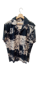 Camisa hombre manga corta estampada "Pintura" | 72-44-007-28-2190 | Ropa y complementos para todas, tallas grandes, moda casual, elegante y cómoda.