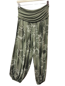 Pantalon Bombacho "Amapolas" | 55-7-024-1-1690 | Ropa y complementos para todas, tallas grandes, moda casual, elegante y cómoda.