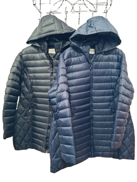 Abrigo para mujer largo acolchado con capucha | 186-15-008-33-5290 | Ropa y complementos para todas, tallas grandes, moda casual, elegante y cómoda.